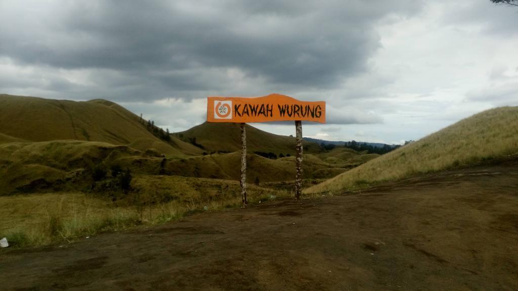 Thalia Homestay & Ijen Bromo Tour Banyuwangi  Exterior photo