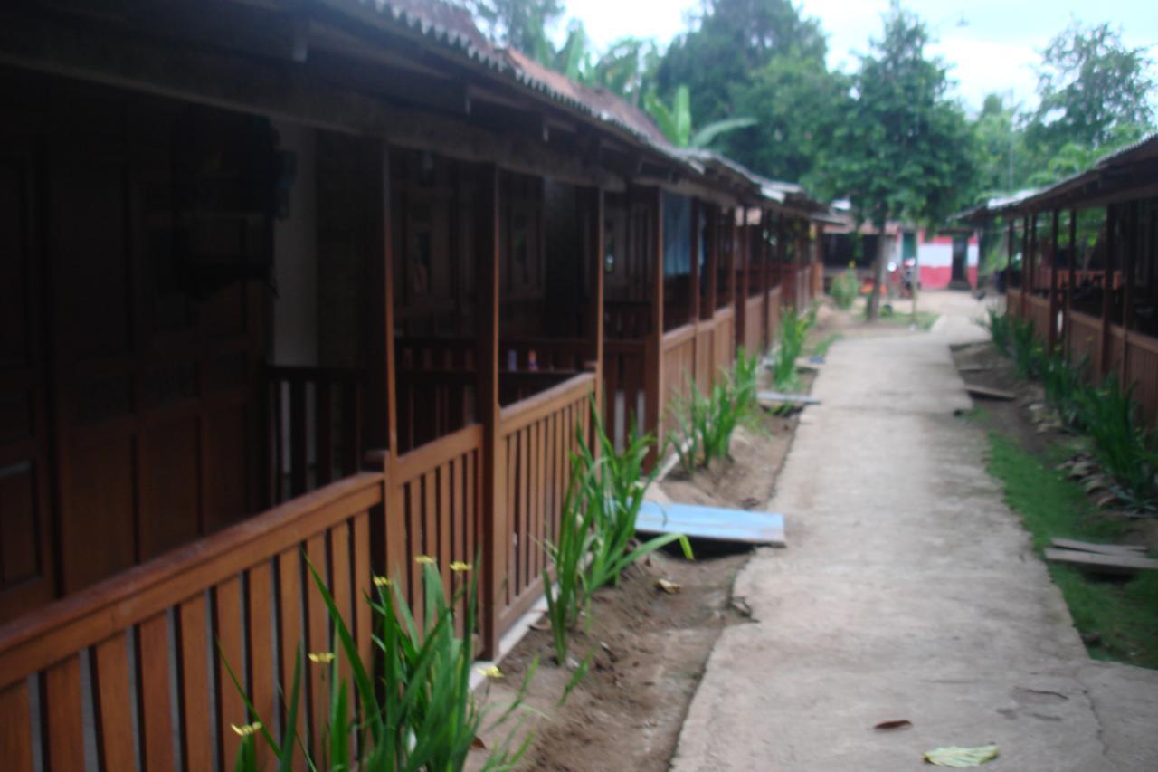 Thalia Homestay & Ijen Bromo Tour Banyuwangi  Exterior photo