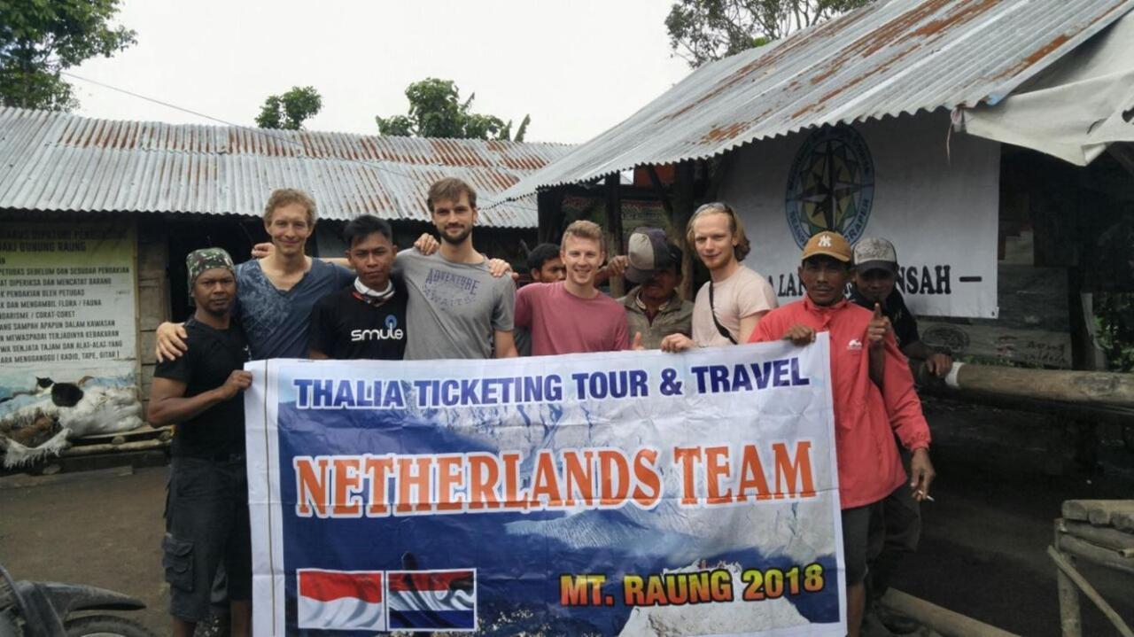 Thalia Homestay & Ijen Bromo Tour Banyuwangi  Exterior photo